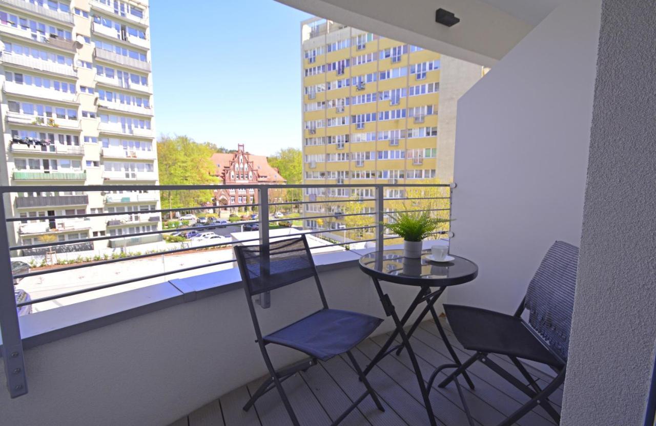 Apartamenty Bryza - Osiedle Sun Towers 38-39, Parking W Garazu ชวีโนวิชแจ ภายนอก รูปภาพ